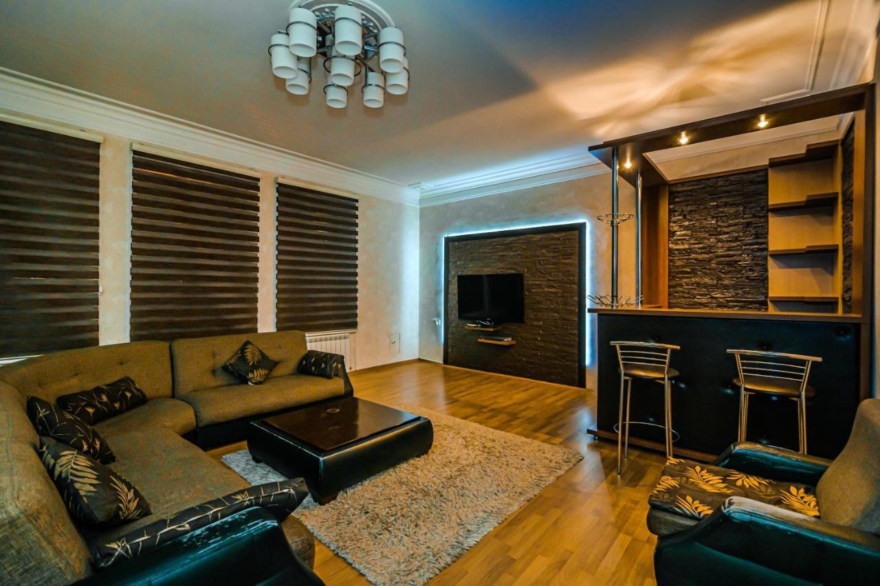 Modern Apartment Baku Exterior photo